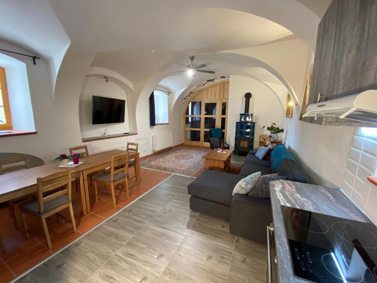 Apartment Marenka Frymburk Exteriör bild